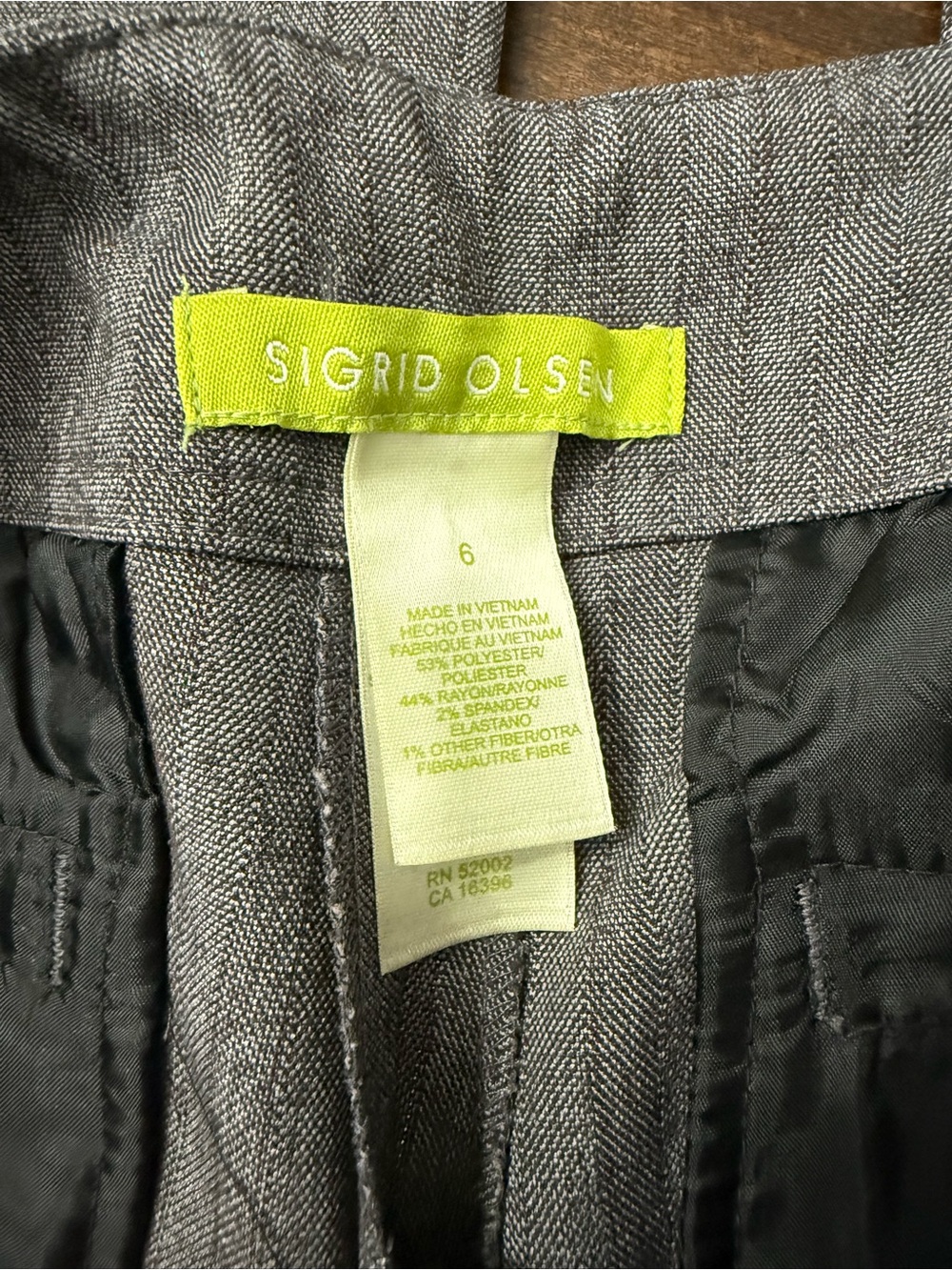 Sigrid Olsen Gray glitter Pinstripe Womans Dress Pants with Buttoned Pocket Tabs - Picture 4 of 8